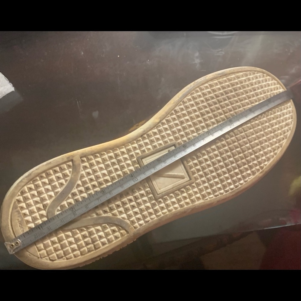 Louis Vuitton Front row Low Sneakers - Picture 8 of 11